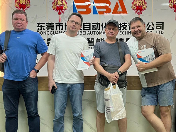 熱烈歡迎俄羅斯客戶(hù)來(lái)訪(fǎng)參觀(guān)