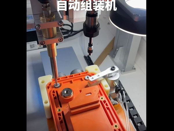 博貝鋼絲牙套自動(dòng)組裝機(jī)空跑測(cè)試，嚴(yán)苛品質(zhì)，穩(wěn)扎穩(wěn)打！